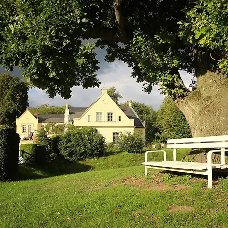 Feriengut Dalwitz Gutshaus Holiday home *