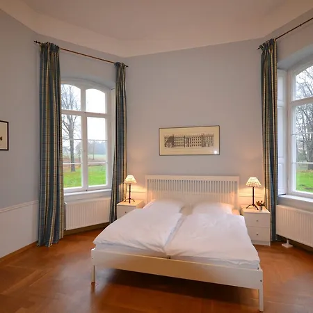 Feriengut Dalwitz Gutshaus Holiday home *