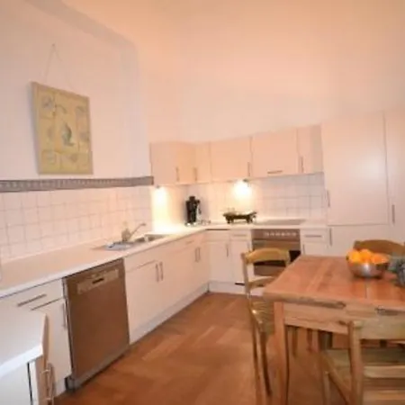 Feriengut Dalwitz Gutshaus Hotel *