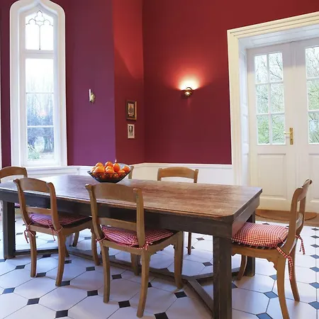 Feriengut Dalwitz Gutshaus Holiday home Walkendorf