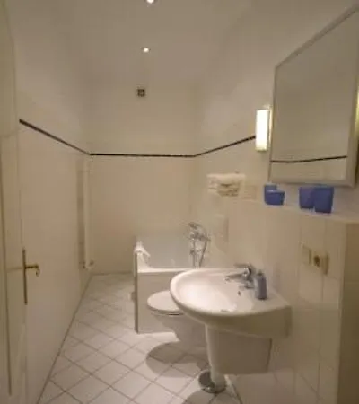 Feriengut Dalwitz Gutshaus * Walkendorf